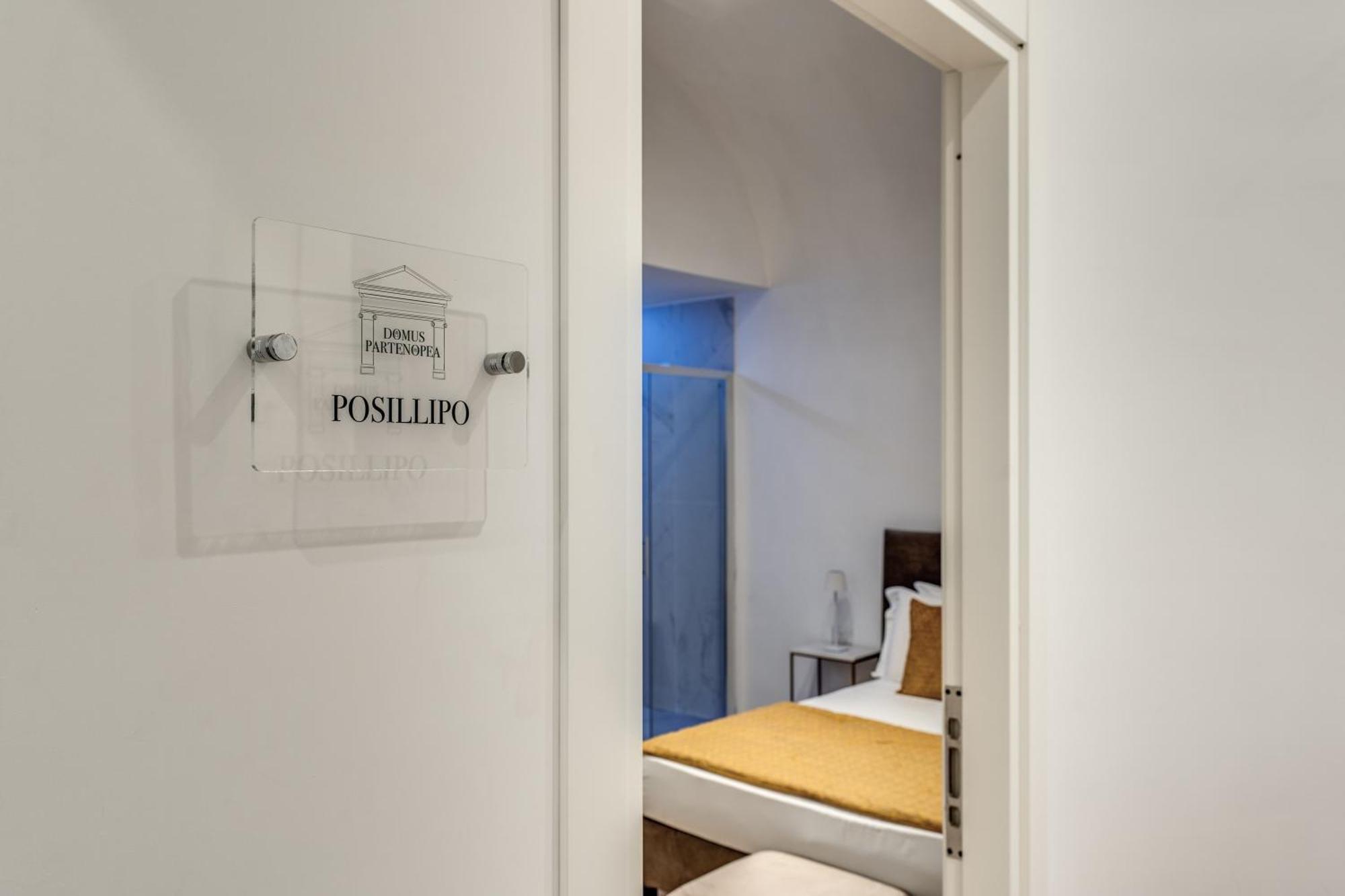 Domus Partenopea Naples Exterior photo
